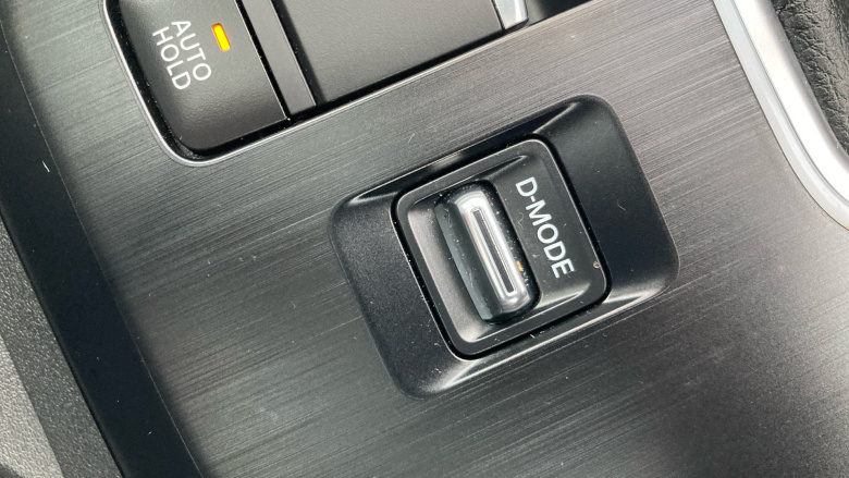 Nissan Qashqai 1.3 DiG-T MH Tekna 5dr Petrol Hatchback